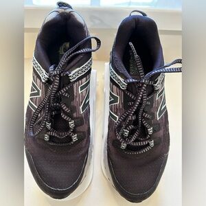 New Balance 410 v6 Trail Running Shoes Women size 8